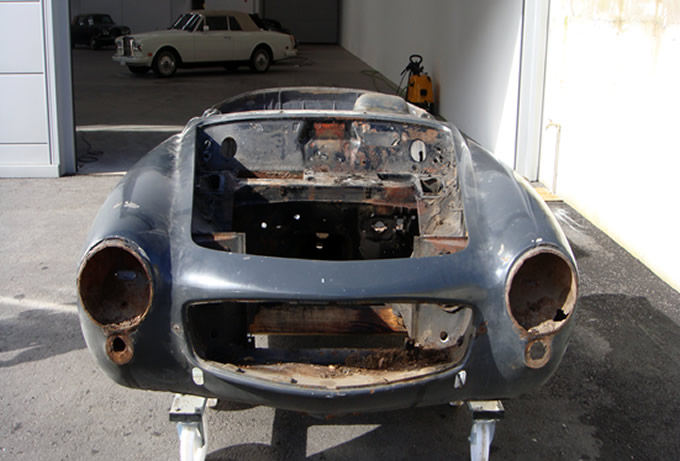 Restauro de um Mercedes Benz 190 SL Coupé de 1958