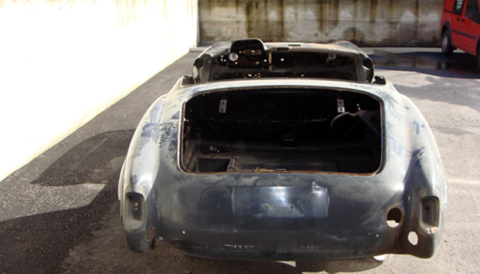 Restauro de um Mercedes Benz 190 SL Coupé de 1958