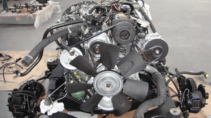 Motor 6.7 V8 - Complete Restauration. Motor 6.7 V8 - Complete Restauration.