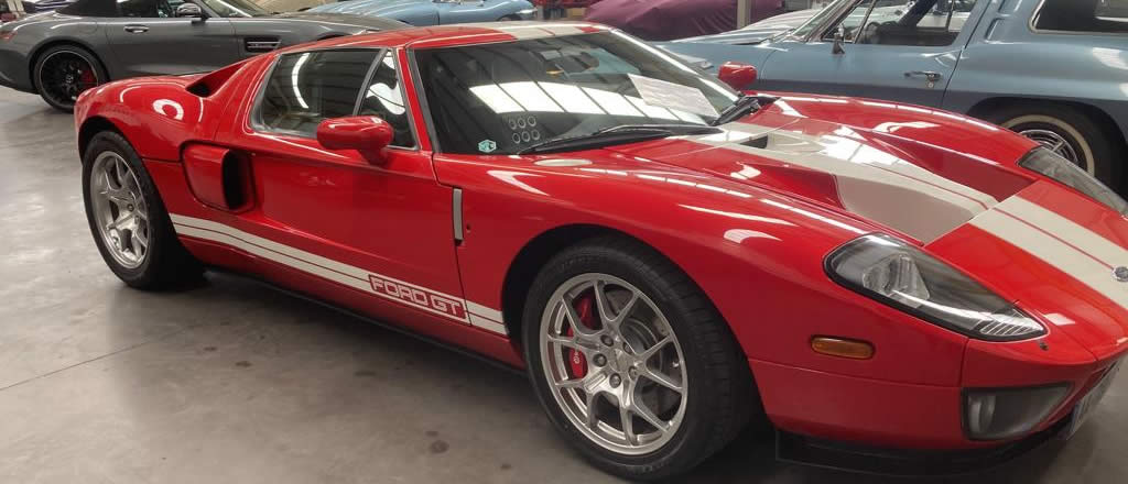Ford GT